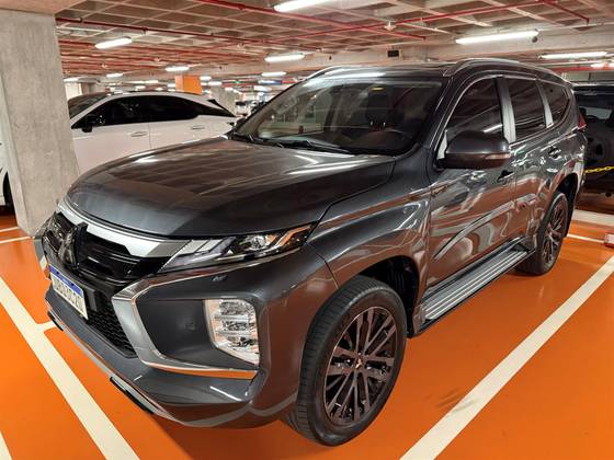 MITSUBISHI PAJERO SPORT 2.4 16V MIVEC TURBO DIESEL LEGEND AWD AUTOMÁTICO